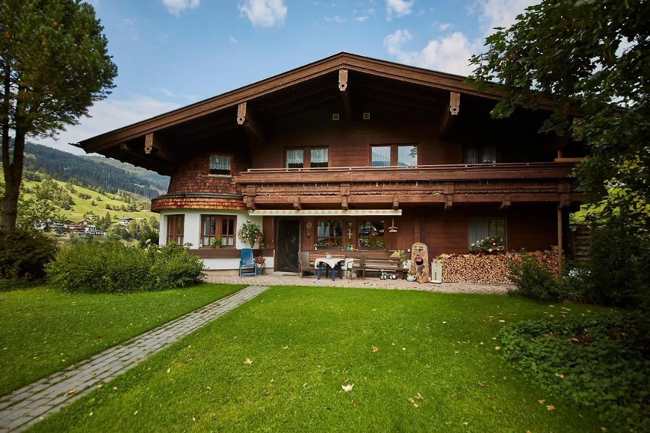 Ferienwohnung Landhaus Ellmau By Holidayflats24 Saalbach Österreich